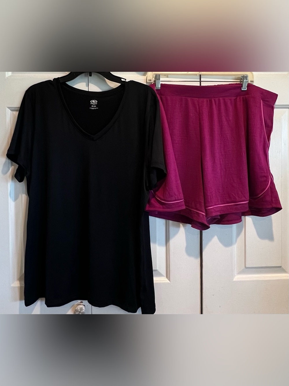 2 Pc PJ / Lounge Set 🖤🩷Black V-Neck Top and Magenta Athletic Shorts Set